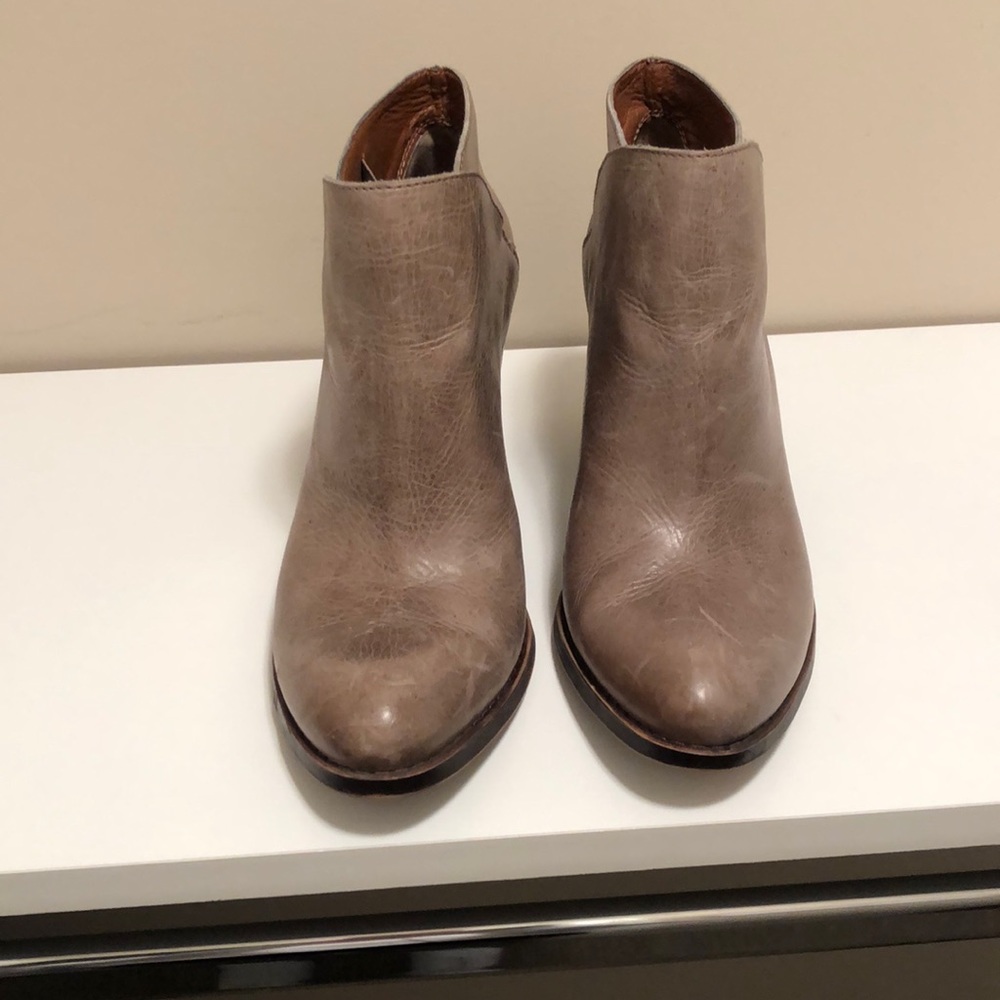 Lucky Brand Taupe Boots Size 7.5